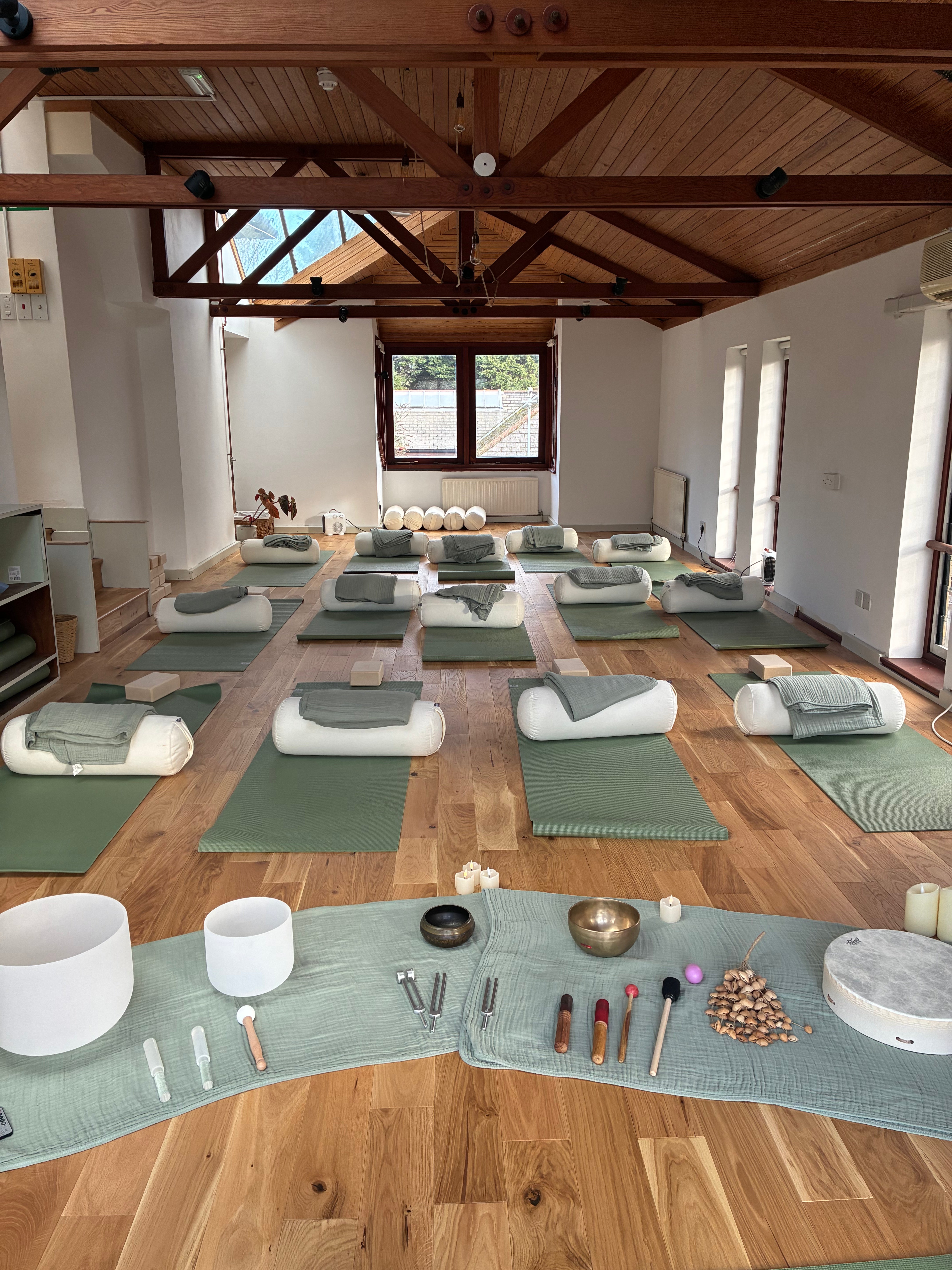 16.00-17.45 Sunday Session Recharge Your Soul- Yin Yoga & Sound Bath
