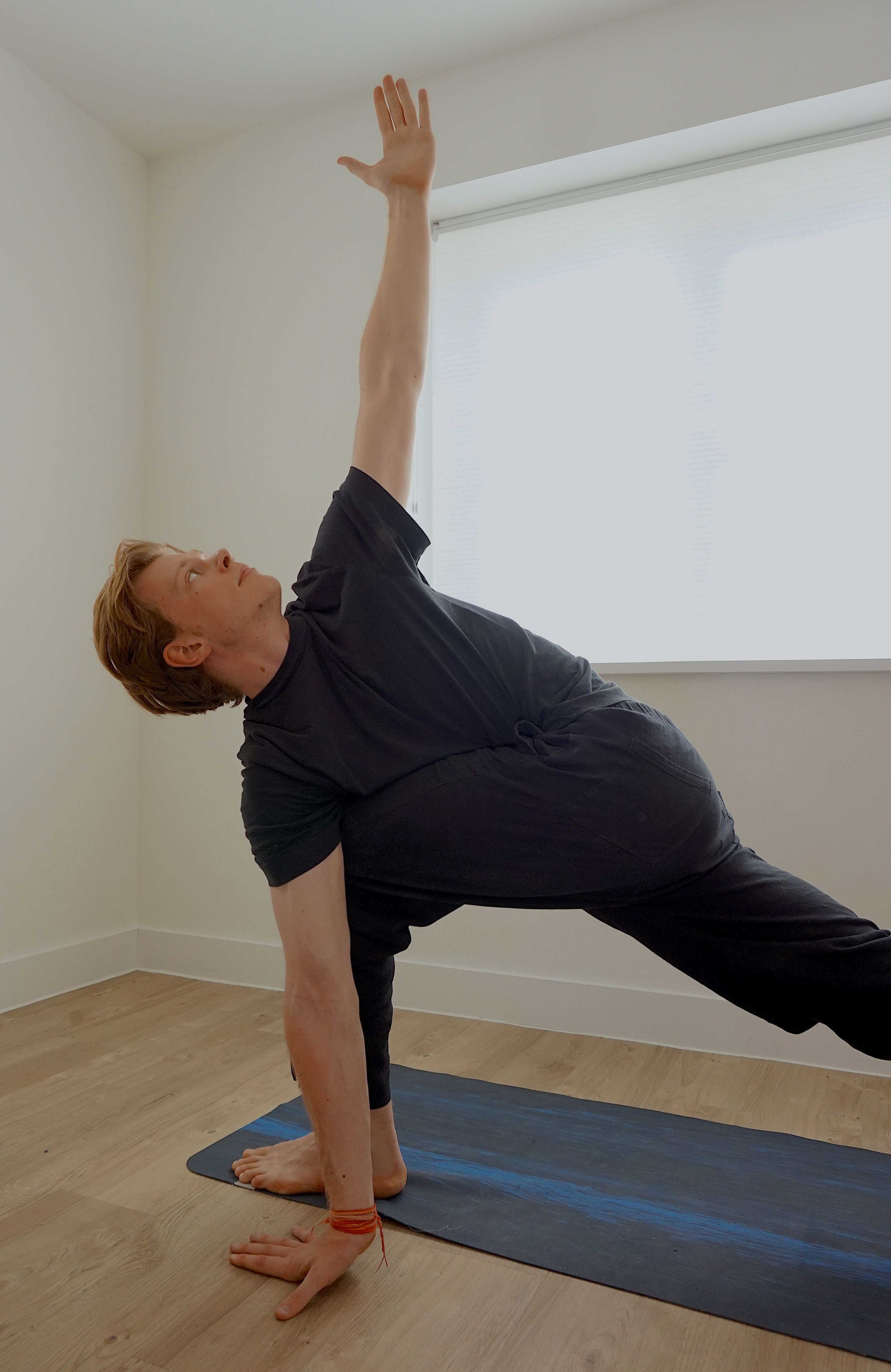 18.30-19.45 Yin and Restorative with Josh Tingley