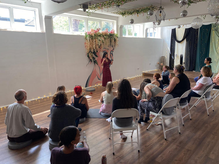 10.00-12.30 Sunday Session- Healthy Habits for a Happier Life, with Dr Paloma Correa